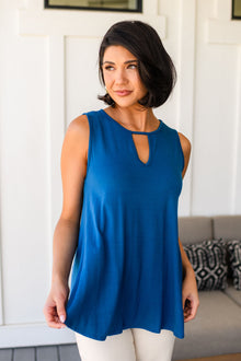  Greater than Great Keyhole Detail Tank in Teal